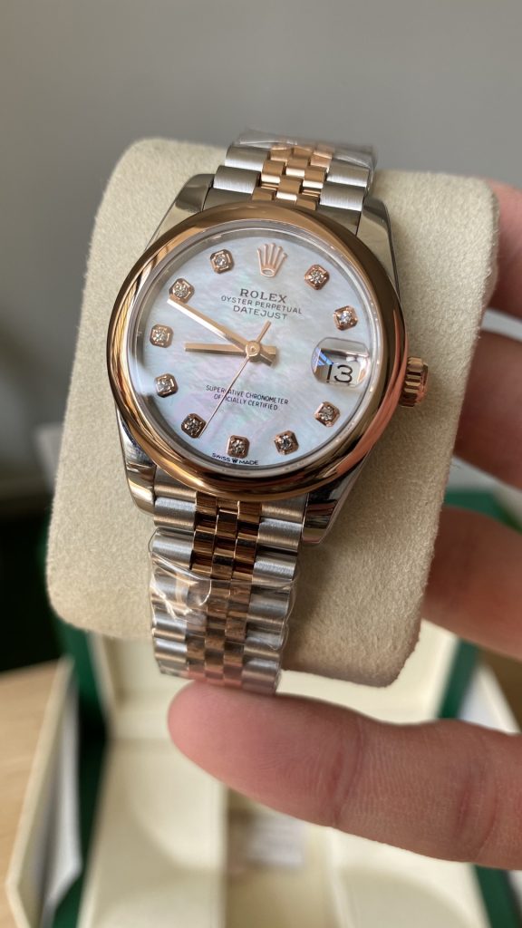 Rolex 279161 Everose Gold Jubilee Replica Green Dial Wrist Display