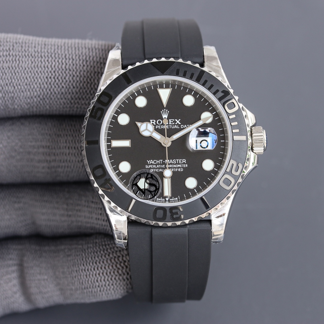 Rolex Yacht-Master White Gold M226659-0002 Men's Watch Replica black dial and balck bezel in hand front view