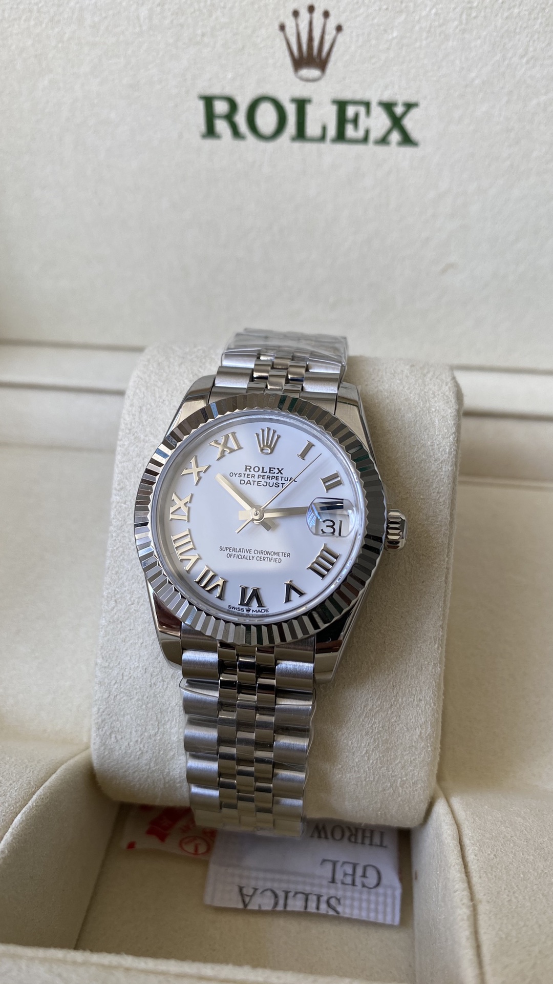 Rolex Lady Datejust 26 mm White Gold 179174-63130 Roman Automatic Watch Replica in Rolex box front view