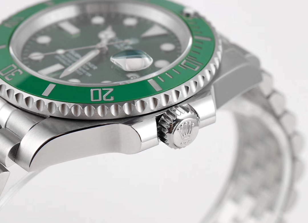 Rolex Submariner Hulka Green Dial 116610LV Men's Watch Replica rolex logo control button side view