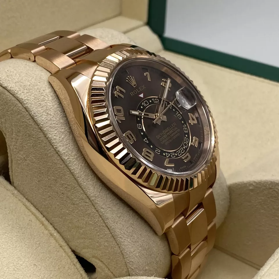 Rolex Sky-Dweller 42 mm Chocolate Dial M326935-0003  Rose Gold Men's Watch Replica side view