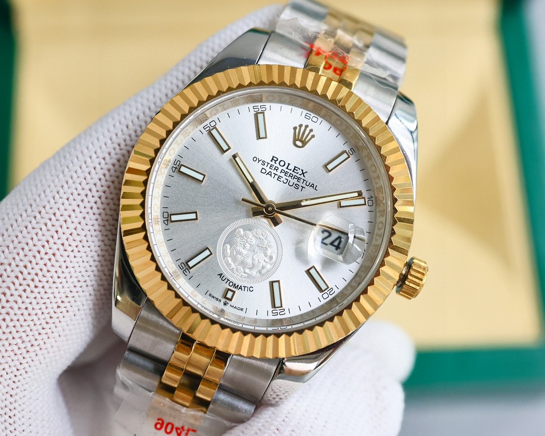 Rolex Datejust 41 mm White Gold dial 126303-0002 Special Edition Replica Watch in hand front view